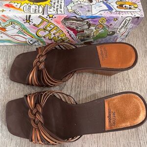 Jeffrey Campbell vintage beautiful low wedge.